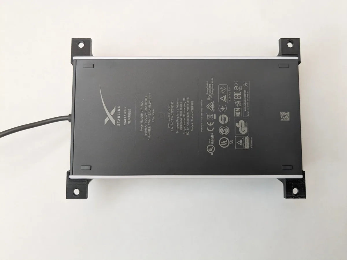 Specification label of the Starlink UTP-232C power supply showing the 57V and 195W output rating.